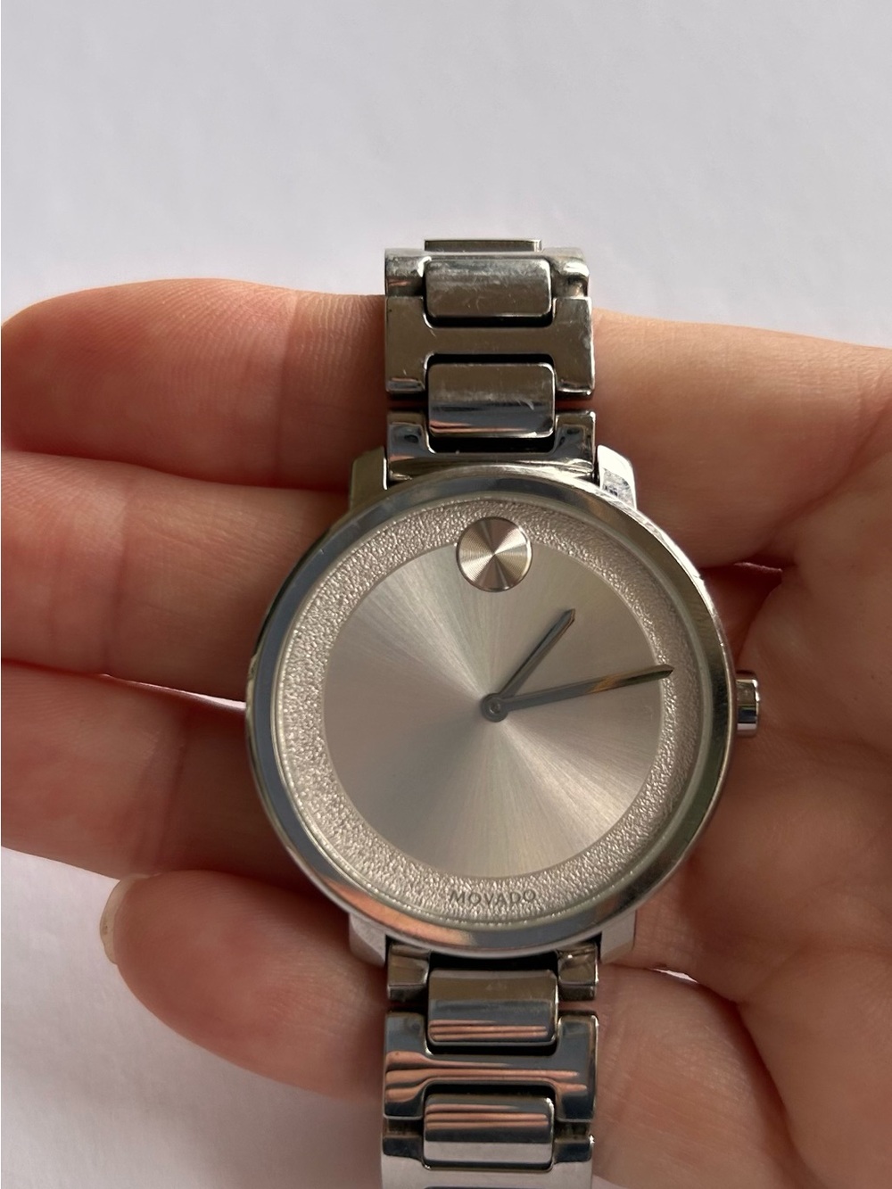 Movado Bold Sugar Dial Stainless Steel silver toned Museum Dial Bracelet Watch - Picture 5 of 6